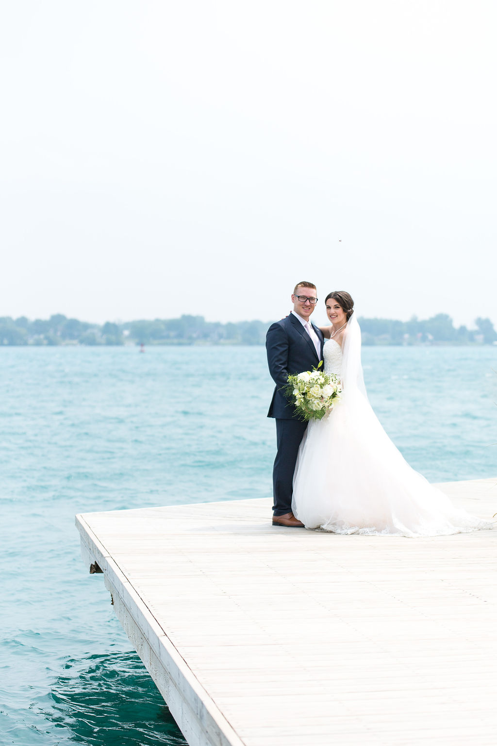 Summer Wedding at the St. Clair Inn | Taylor Ingles Photography